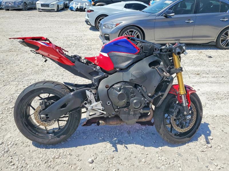 2022 Honda Cbr VIN JH2SC7717NK500070 COPART salvage auction — ROLLOVER, Fl - Certificate Of Destruction, sold $2,950 on 2026-07-10 (photo 1)