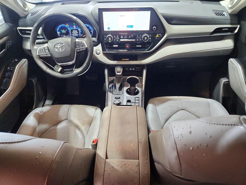 2024 Toyota Highlander VIN 5TDKDRBH7RS528701 COPART salvage auction — HAIL, Mo - Salvage Certificate Of Title, sold $14,200 on 2026-07-29 (photo 8)