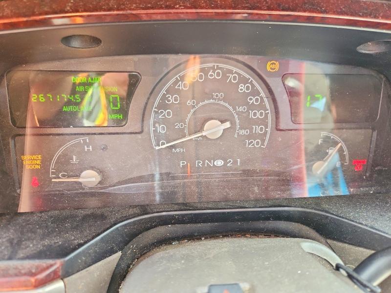 2003 Lincoln TOWN CAR VIN 1LNHM83W23Y632537 COPART salvage auction — FRONT END, La - Cert Of Title-Salvage, sold $375 on 2026-07-09 (photo 9)