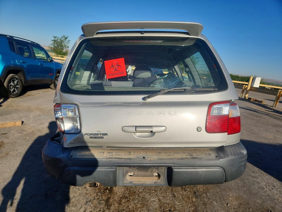 2001 Subaru Forester VIN JF1SF63571H717621 COPART salvage auction — FRONT END, Nm - Non-Repairable Vehicle Cert, sold $200 on 2026-07-27 (photo 6)