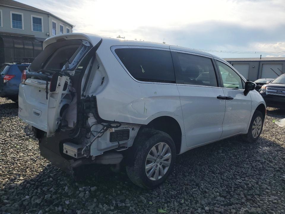 2020 Chrysler Voyager VIN 2C4RC1AG7LR108836 COPART salvage auction — REAR END, MA - CERT OF TITLE-SALVAGE (P), sold $2,450 on 2026-07-02 (photo 3)