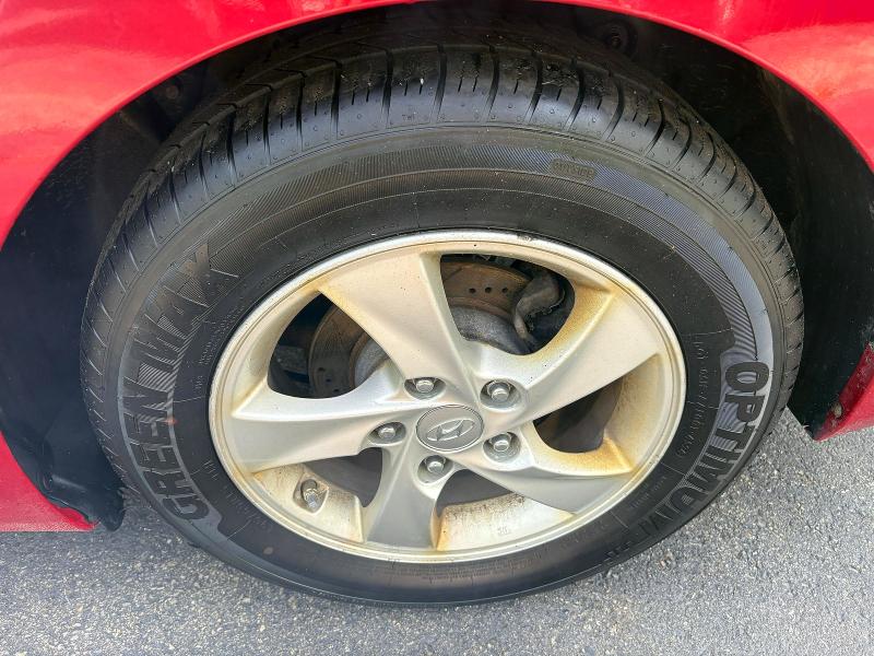 2015 Hyundai Elantra VIN KMHDH4AE8FU329232 COPART salvage auction — NORMAL WEAR, Me - Certificate Of Title (P), sold $2,150 on 2026-07-31 (photo 9)