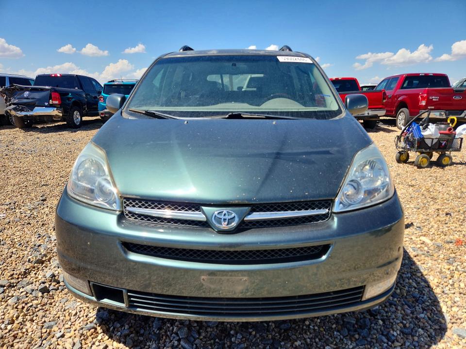 2004 Toyota Sienna VIN 5TDZA22C14S149298 COPART salvage auction — REAR END, TX - SALVAGE VEHICLE TITLE, sold $350 on 2026-07-21 (photo 5)