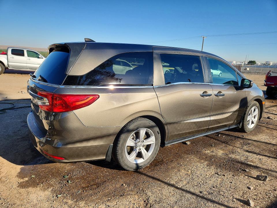 2019 Honda Odyssey VIN 5FNRL6H77KB137105 COPART salvage auction — UNDERCARRIAGE, Tx - Salvage Vehicle Title, sold $6,200 on 2026-07-23 (photo 3)
