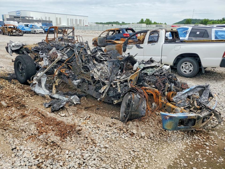 2020 Ford F-150 lightning VIN 1FTEW1E50LKD94025 COPART salvage auction — BURN, Ok - Certificate Of Title-Junked, sold $150 on 2026-07-02 (photo 4)