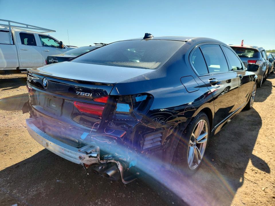 2019 BMW VIN WBA7F2C54KB240379 COPART salvage auction — REAR END, IL - SALVAGE CERTIFICATE, sold $10,300 on 2026-07-30 (photo 3)