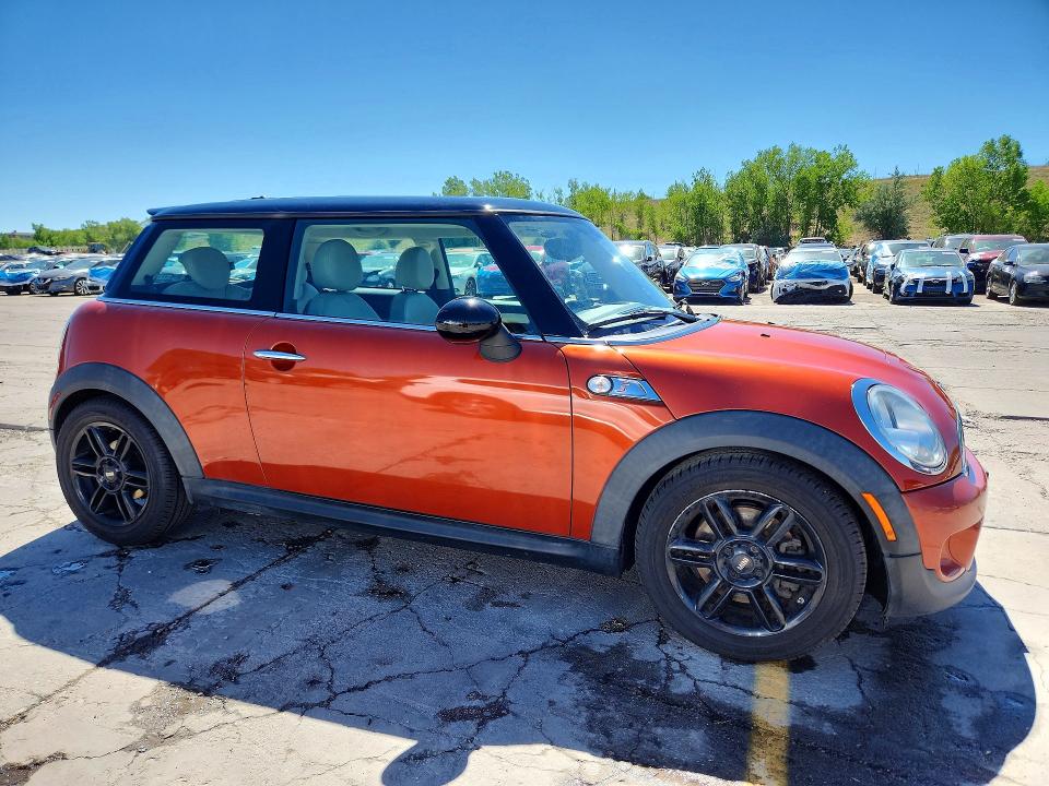 2013 Mini VIN WMWSV3C51DT388490 COPART salvage auction — HAIL, Co - Certificate Of Title, sold $2,300 on 2026-07-08 (photo 4)