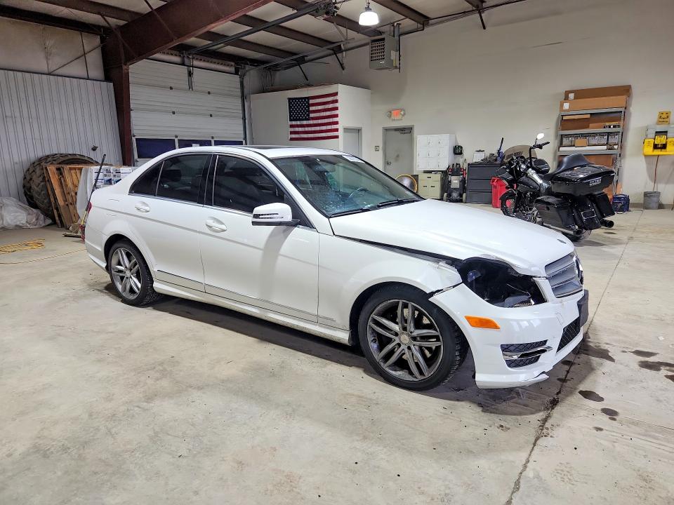 2013 Mercedes-benz VIN WDDGF8AB4DR295607 COPART salvage auction — FRONT END, Pa - Certificate Of Salvage, sold $1,900 on 2026-07-17 (photo 4)