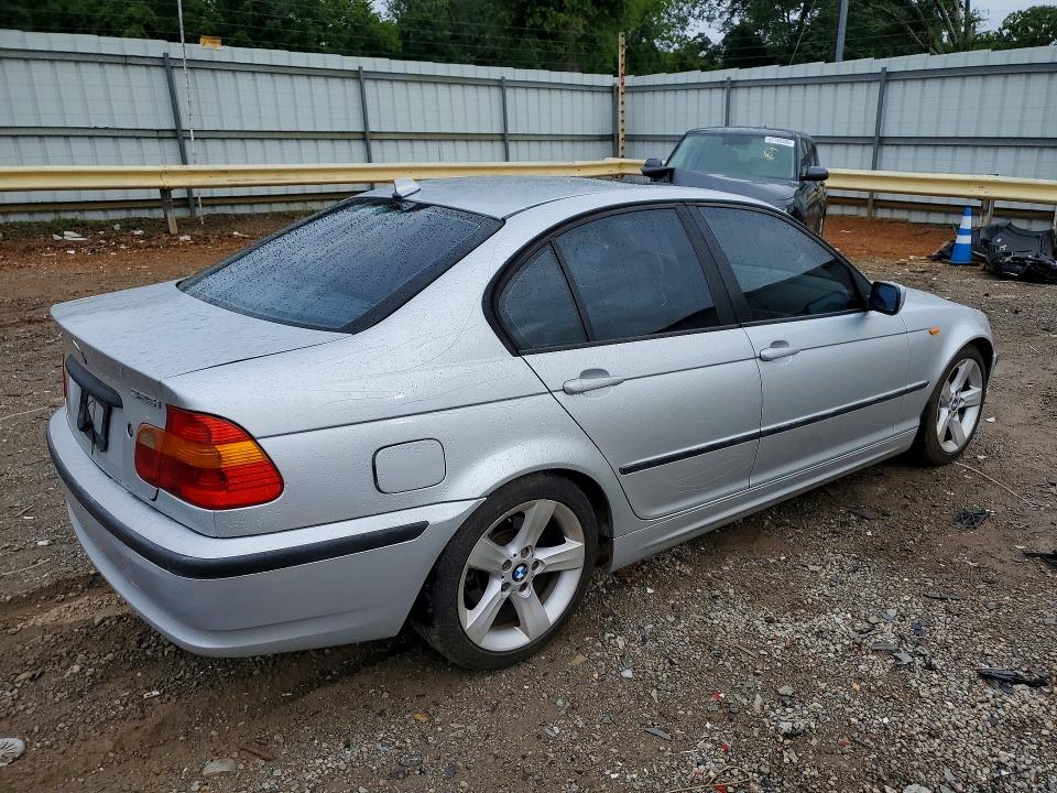 2005 BMW 3 series VIN WBAEV33435KW16940 COPART salvage auction — VANDALISM, Va - Cert Of Title - Salvage, sold $100 on 2026-07-06 (photo 3)