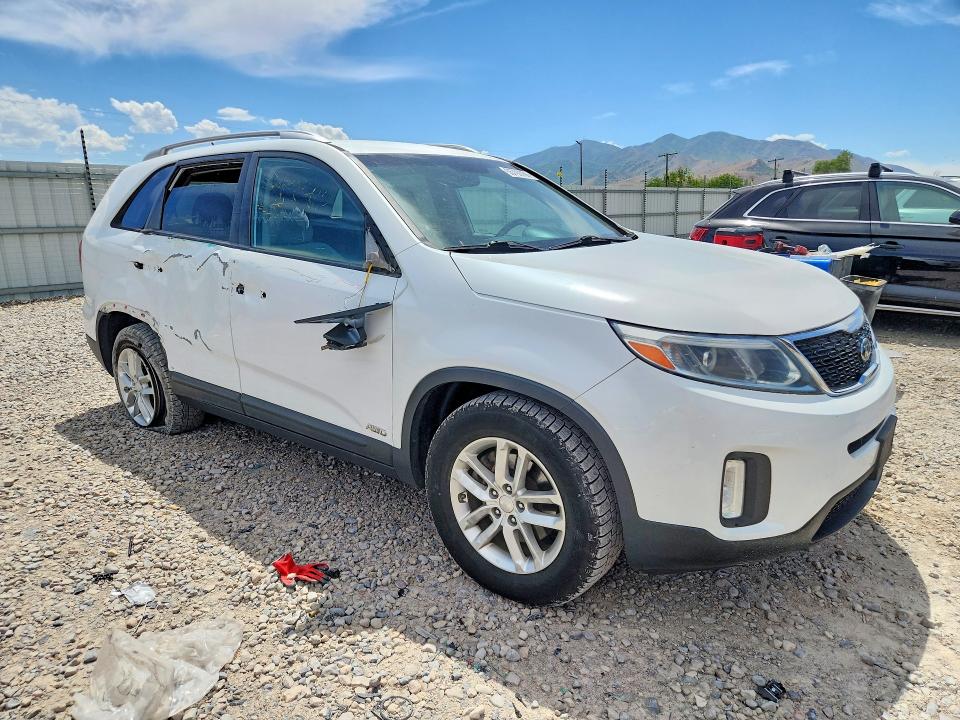 2015 Kia Sorento VIN 5XYKTCA67FG597381 COPART salvage auction — SIDE, Ut - Salvage Certificate, sold $1,450 on 2026-07-02 (photo 4)