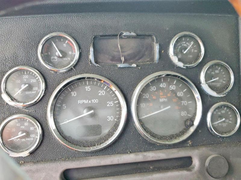 2019 Peterbilt 389 VIN 1XPXD40XXKD601935 COPART salvage auction — ROLLOVER, KY - CERT OF TITLE-SALVAGE, sold $20,200 on 2026-07-30 (photo 8)