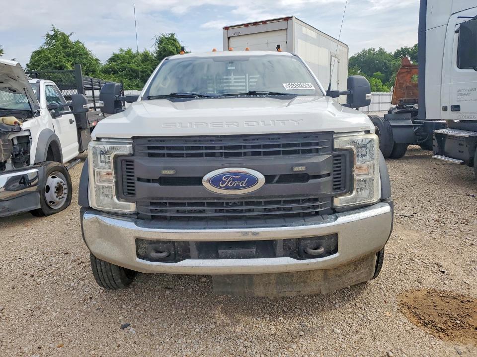2019 Ford F-550 super duty VIN 1FD0W5HT9KED42803 COPART salvage auction — MINOR DENT/SCRATCHES, MN - CERTIFICATE OF TITLE, sold $11,800 on 2026-07-09 (photo 5)
