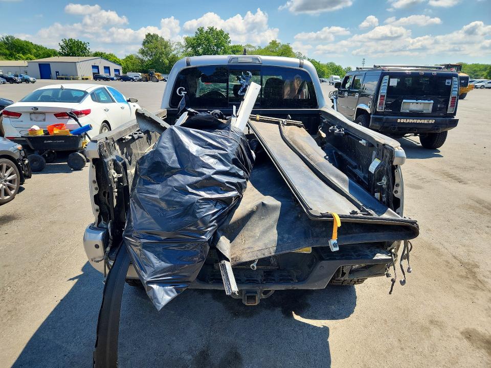 2020 Toyota Tacoma VIN 5TFCZ5AN9LX228116 COPART salvage auction — ALL OVER, Nj - Cert Of Title-Salvage, sold $2,000 on 2026-07-30 (photo 6)