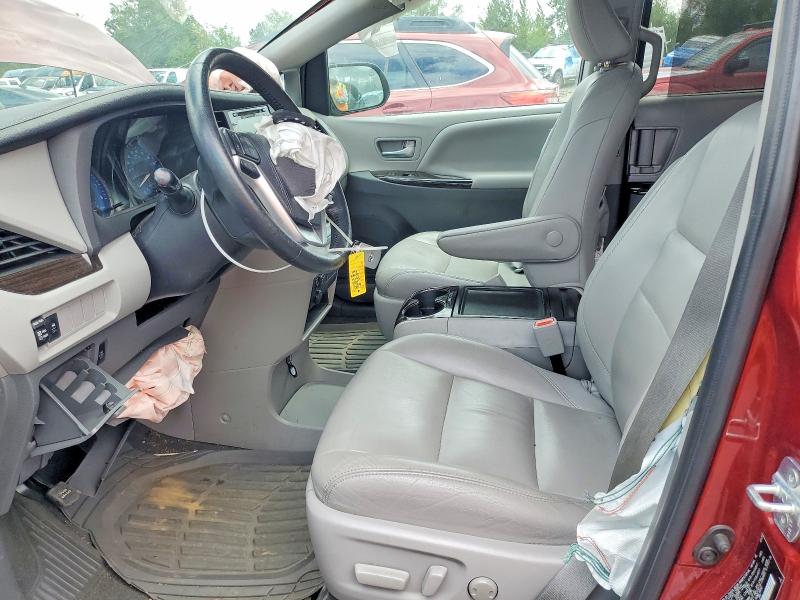 2020 Toyota Sienna VIN 5TDYZ3DCXLS068077 COPART salvage auction — FRONT END, Or - Salvage Title Certificate, sold $475 on 2026-07-27 (photo 7)
