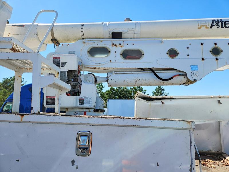 2016 International 4000 series VIN 3HAMMMMN0GL280451 COPART salvage auction — MINOR DENT/SCRATCHES, Id - Salvage Certificate Of Title, sold $19,200 on 2026-08-27 (photo 9)