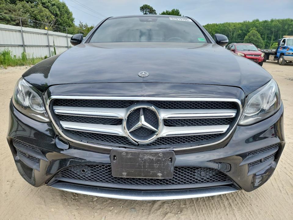 2018 Mercedes-benz E-klasse VIN WDDZF4KB8JA379312 COPART salvage auction — REAR END, VA - CERT OF TITLE - SALVAGE, sold $8,600 on 2026-07-07 (photo 5)