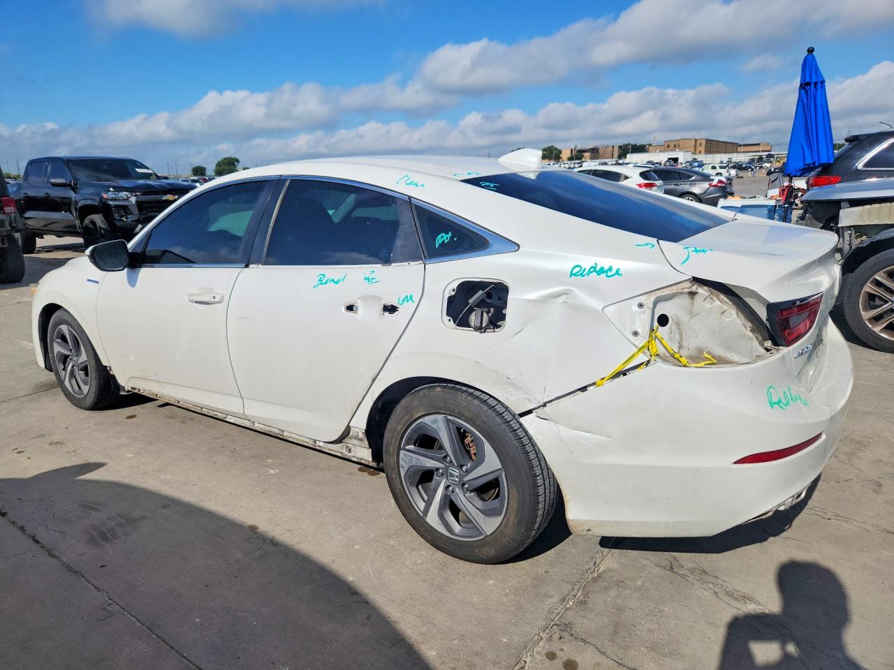 2019 Honda Insight VIN 19XZE4F57KE017830 COPART salvage auction — Rear End, FL - CERT OF TITLE SLVG REBUILDABLE, sold $1,650 on 2026-07-09 (photo 2)