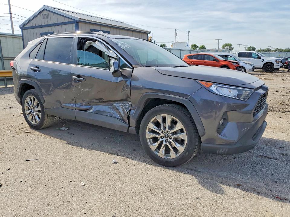 2020 Toyota Rav 4 VIN 2T3A1RFV5LW110633 COPART salvage auction — SIDE, In - Cert Of Title-Salvage Title, sold $12,400 on 2026-08-24 (photo 4)