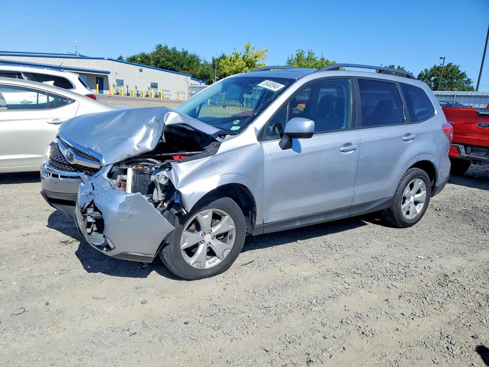 2014 Subaru Forester VIN JF2SJAGCXEH427952 COPART salvage auction — FRONT END, Ca - Salvage Certificate, sold $825 on 2026-07-07 (photo 1)