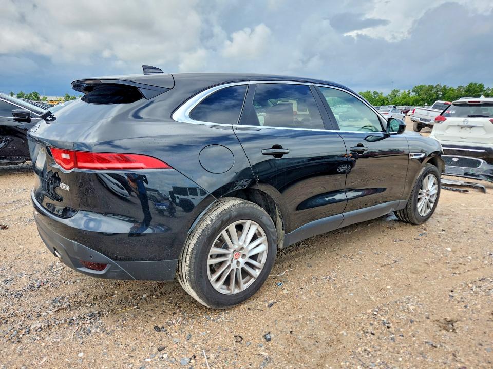 2019 Jaguar F-pace VIN SADCK2GX9KA390488 COPART salvage auction — FRONT END, Tx - Salvage Vehicle Title, sold $3,150 on 2026-07-17 (photo 3)
