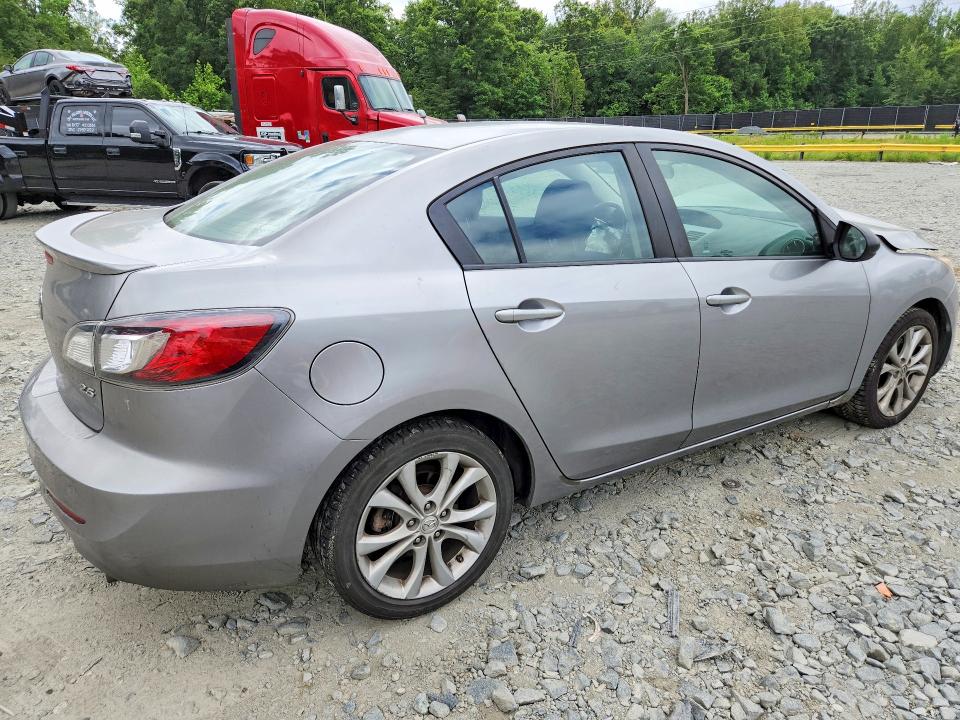 2011 Mazda 3 VIN JM1BL1U63B1470881 COPART salvage auction — FRONT END, MD - CERT OF SALVAGE > 75% DAMAGE, sold $475 on 2026-07-31 (photo 3)