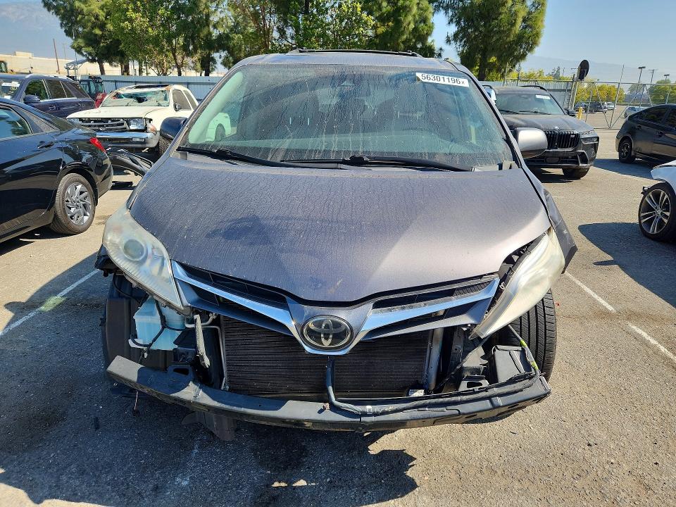 2018 Toyota Sienna VIN 5TDYZ3DC1JS928218 COPART salvage auction — FRONT END, Ca - Salvage Certificate, sold $3,050 on 2026-07-30 (photo 5)