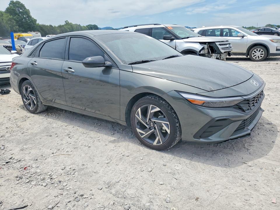 2025 Hyundai Elantra VIN KMHLM4DG7SU979264 COPART salvage auction — SIDE, Tn - Salvage Certificate, sold $5,600 on 2026-07-28 (photo 4)