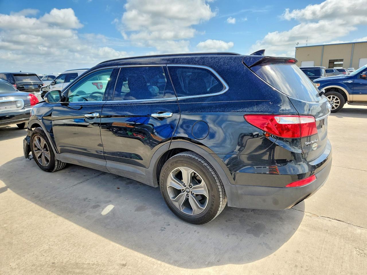 2014 Hyundai Santa Fe VIN KM8SN4HF8EU053440 COPART salvage auction — Front End, TX - SALVAGE VEHICLE TITLE, sold $1,650 on 2026-07-09 (photo 2)