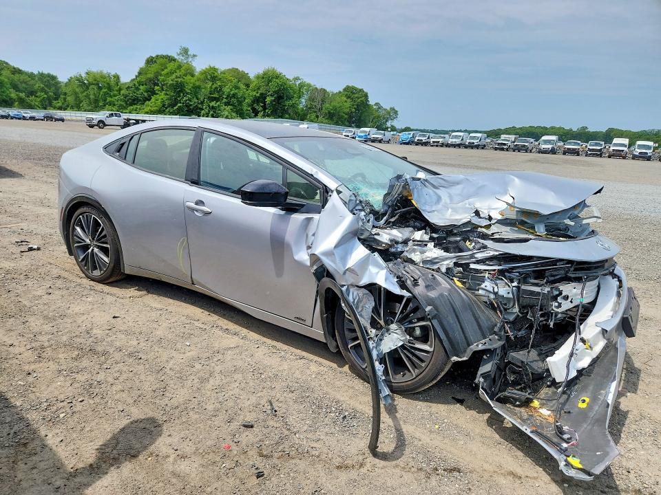 2026 Toyota Prius VIN JTDADABUXT3033671 COPART salvage auction — FRONT END, Ma - Cert Of Title-Salvage, sold $3,650 on 2026-07-29 (photo 4)