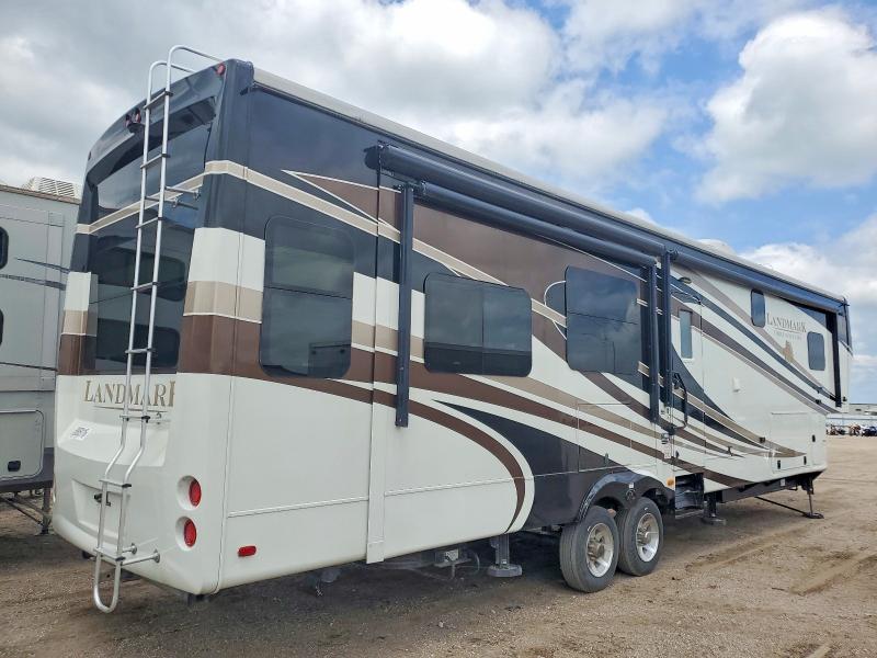 2014 Heartland Landmark VIN 5SFBG4227FE295682 COPART salvage auction — ROOF, NE - CERT OF TITLE-SALVAGE, sold $11,600 on 2026-08-20 (photo 4)