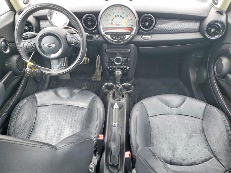 2011 Mini Cooper VIN WMWSV3C51BTY10691 COPART salvage auction — FRONT END, MA - CERT OF TITLE-RECONSTRCTD COLL, sold $425 on 2026-07-02 (photo 8)