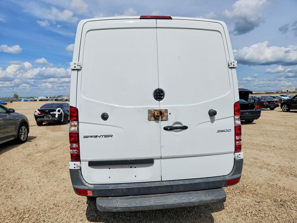 2016 Mercedes-benz Sprinter VIN WD3BE7CD4GP353967 COPART salvage auction — HAIL, AB - BOS - ACTIVE, sold $4,400 on 2026-07-23 (photo 6)