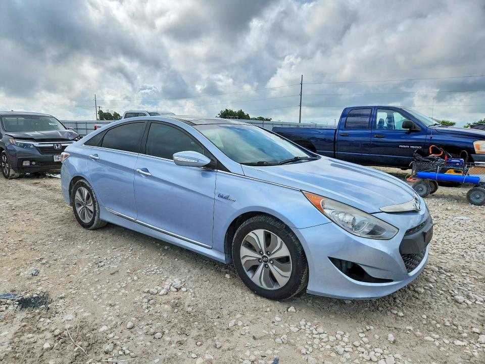 2015 Hyundai VIN KMHEC4A48FA123307 COPART salvage auction — MECHANICAL, Tx - Certificate Of Title (P), sold $1,200 on 2026-07-09 (photo 4)