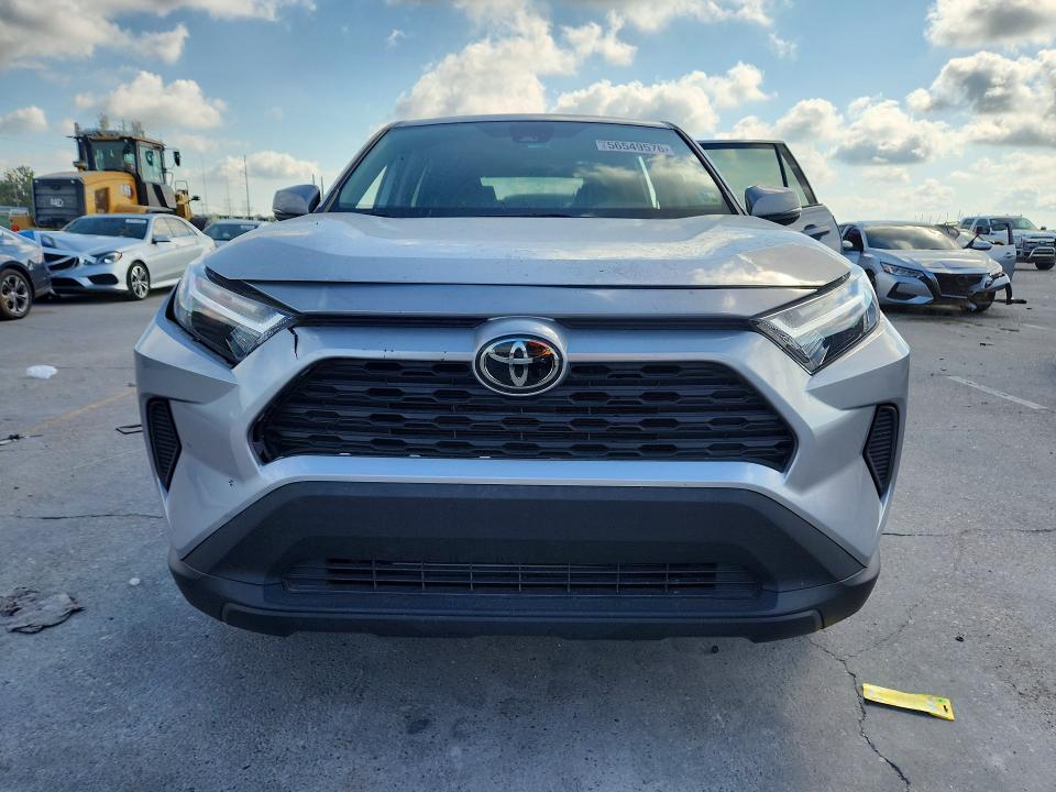 2024 Toyota Rav 4 VIN 2T3K1RFV8RC283058 COPART salvage auction — REAR END, La - Cert Of Title-Salvage, sold $9,300 on 2026-07-29 (photo 5)