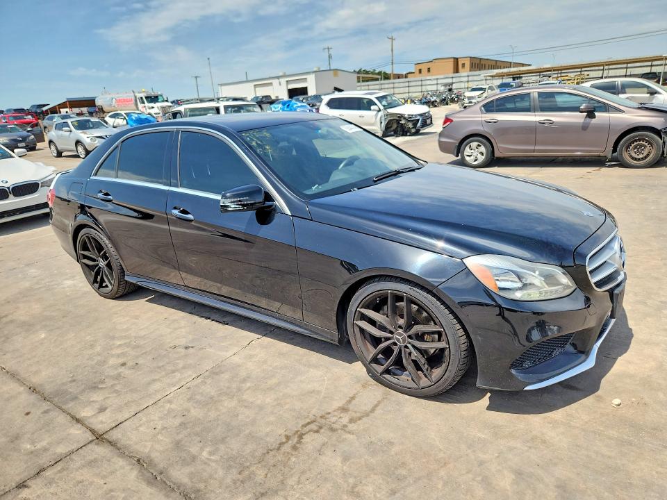 2014 Mercedes-benz E-klasse VIN WDDHF5KB4EA821834 COPART salvage auction — REAR END, Tx - Salvage Vehicle Title, sold $3,150 on 2026-07-30 (photo 4)