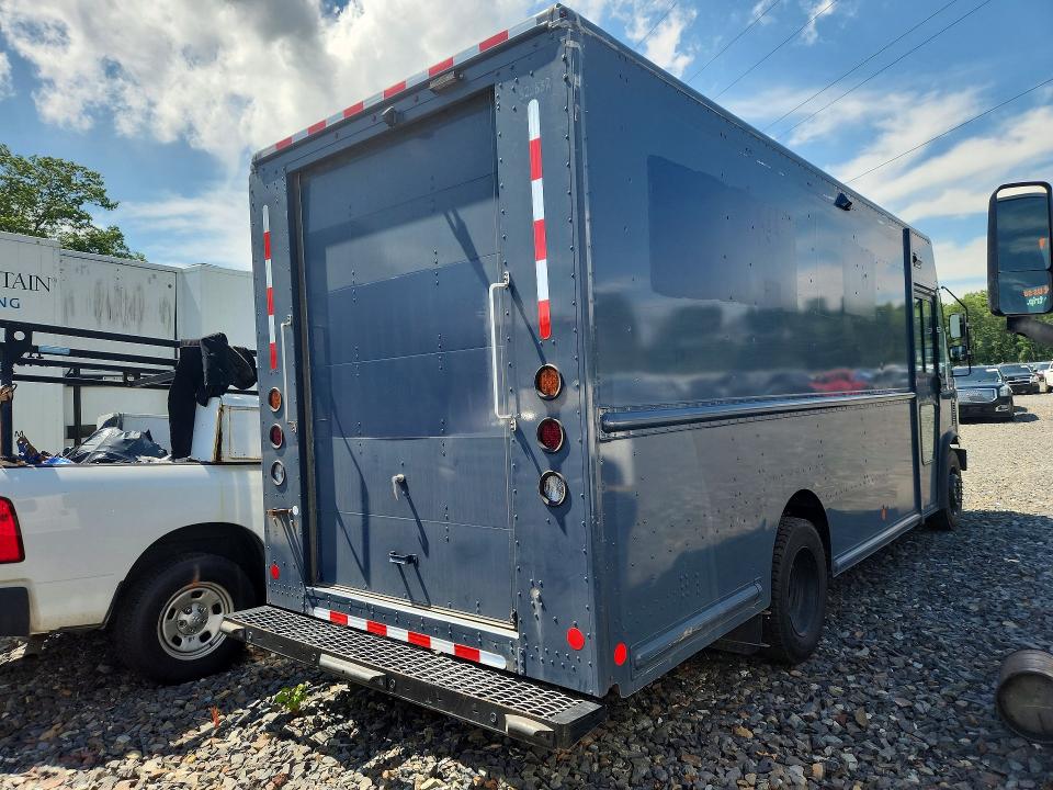 2020 Ford F59 VIN 1F65F5KN8L0A06260 COPART salvage auction — MINOR DENT/SCRATCHES, NJ - CERTIFICATE OF TITLE, sold $15,500 on 2026-07-14 (photo 3)