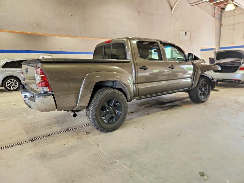 2010 Toyota Tacoma VIN 5TEJU4GN1AZ685094 COPART salvage auction — FRONT END, Va - Cert Of Title - Salvage, sold $5,300 on 2026-07-10 (photo 3)