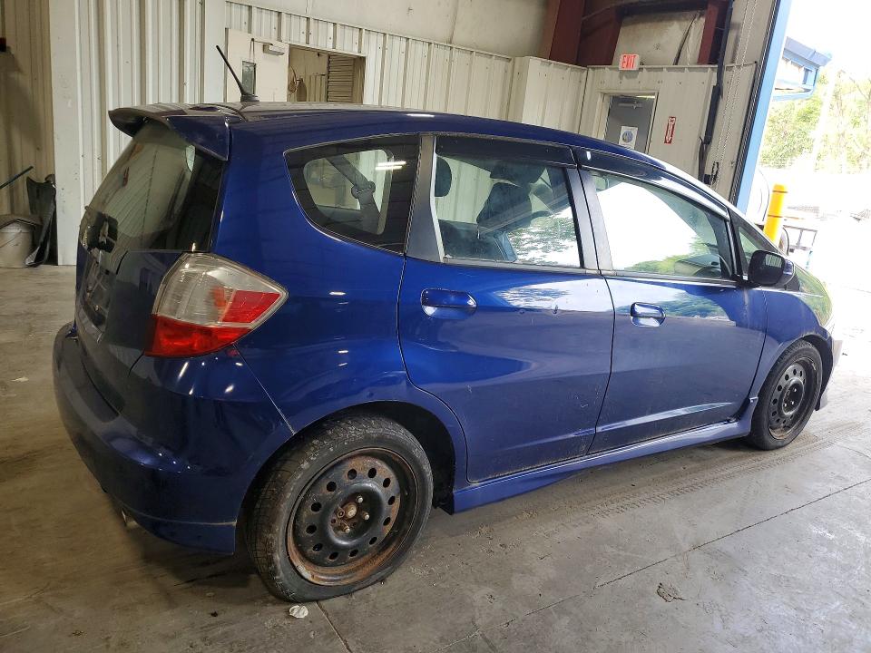 2013 Honda Fit VIN JHMGE8H56DC019010 COPART salvage auction — FRONT END, Ny - Certificate Of Title, sold $625 on 2026-07-06 (photo 3)