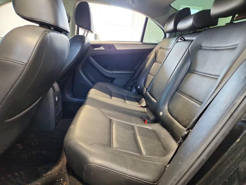 2014 Volkswagen Jetta VIN 3VWD17AJ9EM389432 COPART salvage auction — SIDE, OH - CERT OF TITLE-SALVAGE, sold $800 on 2026-07-02 (photo 9)