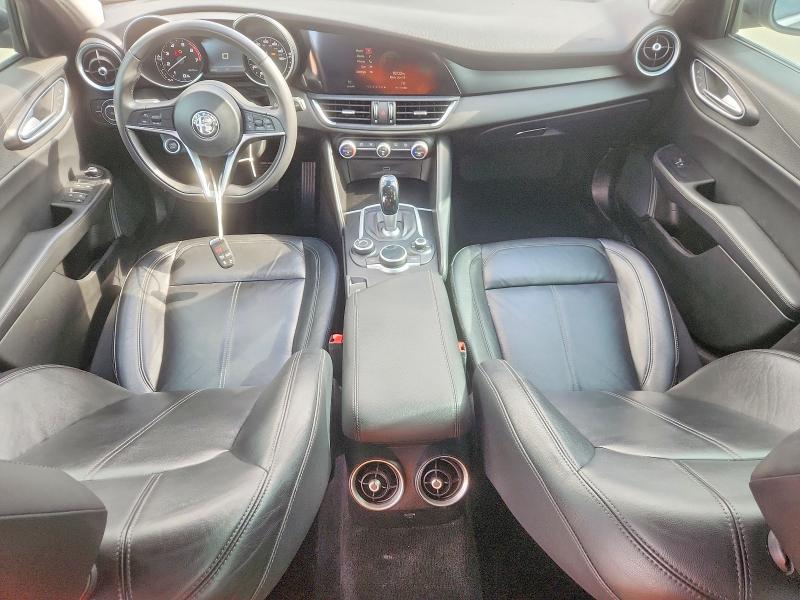 2017 Alfa romeo Giulia VIN ZARFAEBN5H7556407 COPART salvage auction — FRONT END, Tx - Salvage Vehicle Title, sold $175 on 2026-07-30 (photo 8)