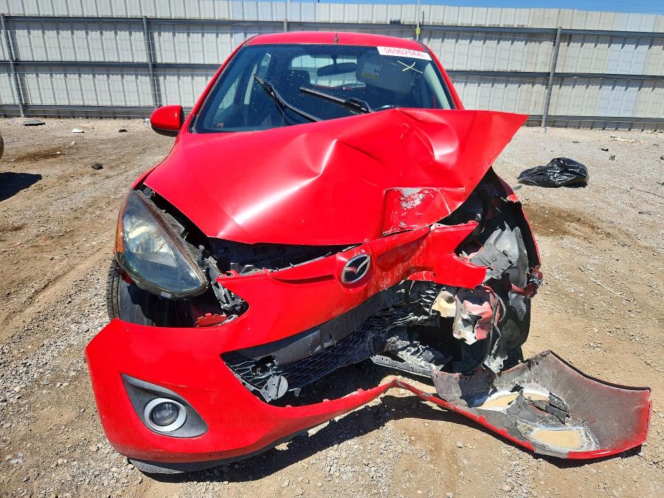 2011 Mazda 2 VIN JM1DE1HZ7B0102099 COPART salvage auction — FRONT END, NV - SALVAGE TITLE, sold $225 on 2026-07-16 (photo 5)
