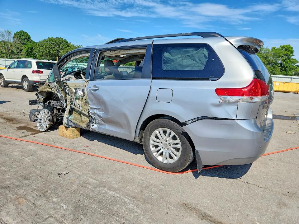 2014 Toyota Sienna VIN 5TDYK3DC4ES434901 COPART salvage auction — SIDE, Tn - Non-Repairable Certificate, sold $900 on 2026-07-13 (photo 2)
