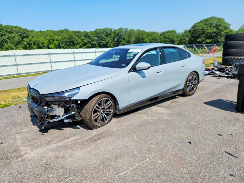 2026 BMW 5 series VIN WBA53FJ05TCX46233 — COPART salvage auction photo