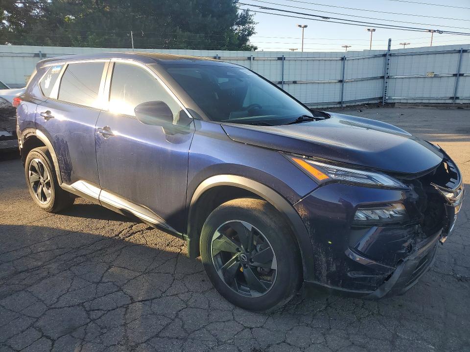 2024 Nissan Rogue VIN JN8BT3BB8RW425593 COPART salvage auction — REAR END, OH - CERT OF TITLE-SALVAGE, sold $5,300 on 2026-07-17 (photo 4)