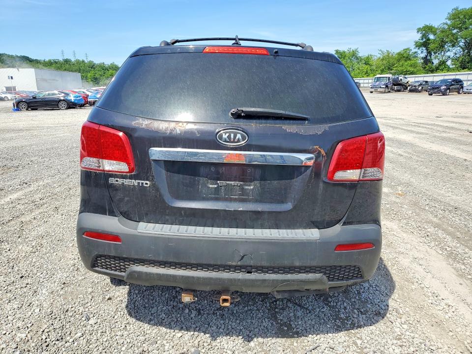 2013 Kia Sorento VIN 5XYKTCA6XDG411457 COPART salvage auction — BURN, PA - CERTIFICATE OF SALVAGE, sold $400 on 2026-07-15 (photo 6)