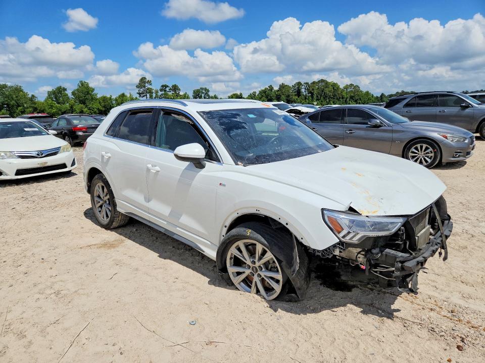 2023 Audi Q3 VIN WA1DECF35P1118906 COPART salvage auction — FRONT END, Tx - Salvage Vehicle Title, sold $3,950 on 2026-07-07 (photo 4)