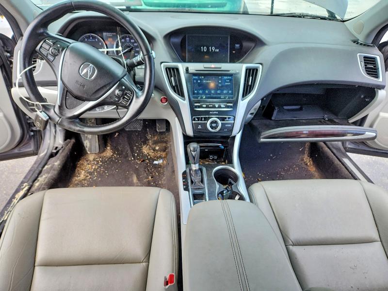 2019 Acura Tlx VIN 19UUB1F31KA004205 COPART salvage auction — WATER/FLOOD, La - Cert Of Title-Salvage Flood, sold $2,400 on 2026-07-22 (photo 8)
