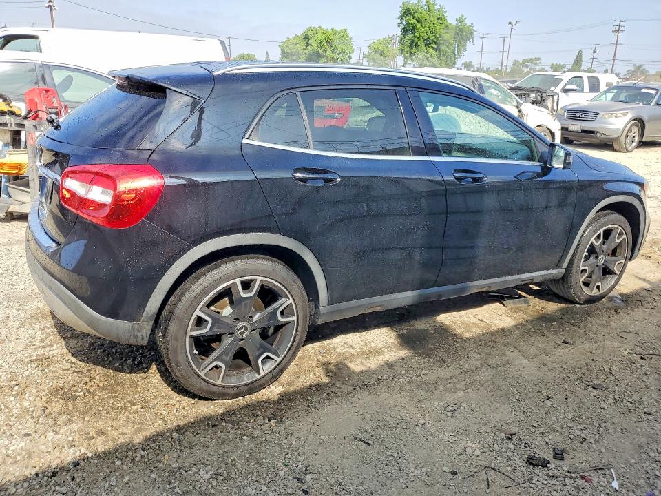 2020 Mercedes-benz VIN WDCTG4EB9LJ651761 COPART salvage auction — UNDERCARRIAGE, Salvage Title, sold $2,950 on 2026-08-10 (photo 3)