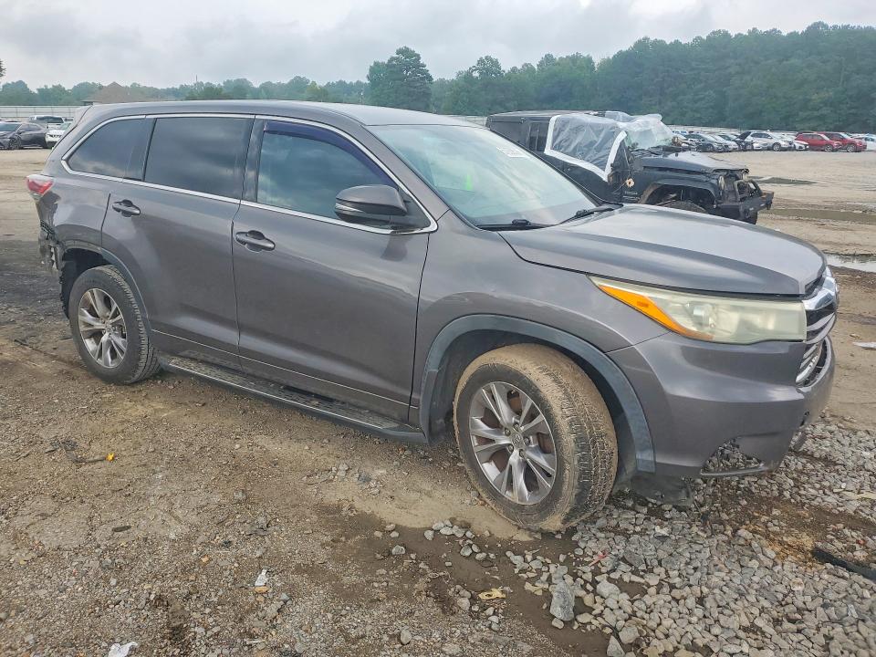 2015 Toyota Highlander VIN 5TDZKRFH7FS090868 COPART salvage auction — FRONT END, Ms - Cert Of Title-Salvaged, sold $4,000 on 2026-07-31 (photo 4)