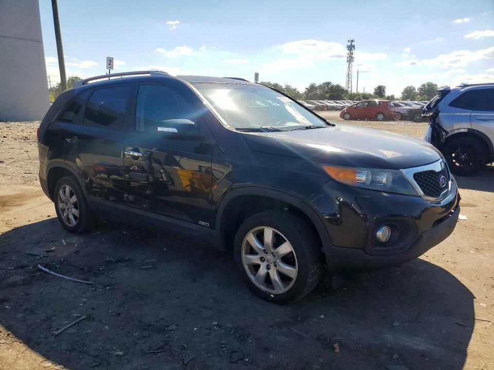 2013 Kia Sorento VIN 5XYKTDA68DG412399 COPART salvage auction — FRONT END, Va - Cert Of Title - Salvage, sold $550 on 2026-07-15 (photo 4)